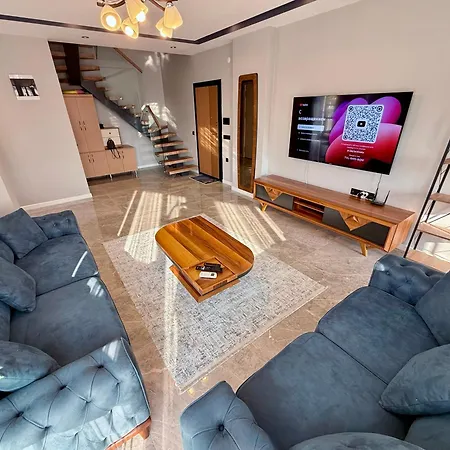 Sa Apartments! Luxury 2bd Duplex, 150m To The * אלאניה